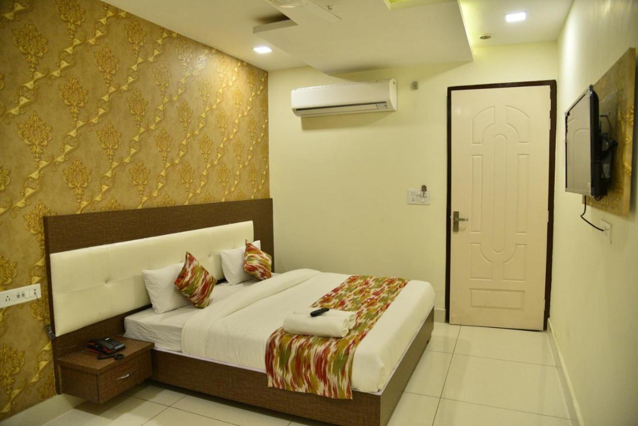 Hotel Oscar Amritsar Esterno foto