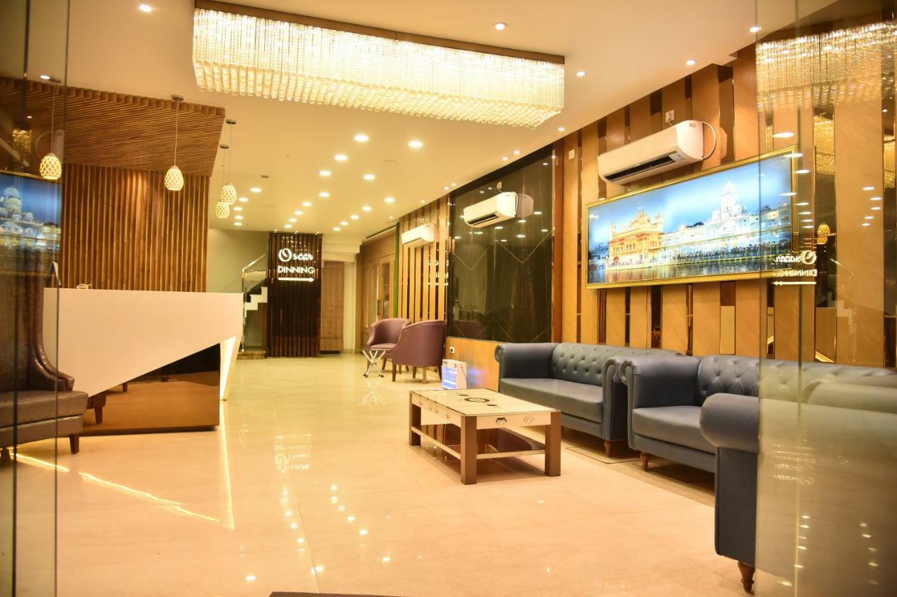 Hotel Oscar Amritsar Esterno foto